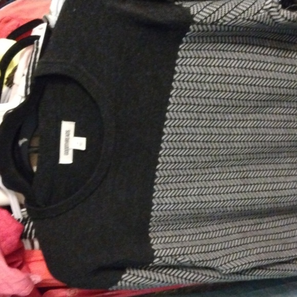 GoodThreads Men's Charcoal grey sweatshirt with Chevron pattern Sz Small NWT - Picture 12 of 17